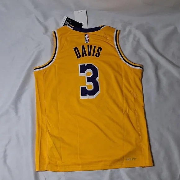 Nike Los Angeles Lakers Gold #3 Basketball Jersey - Picture 2 of 4